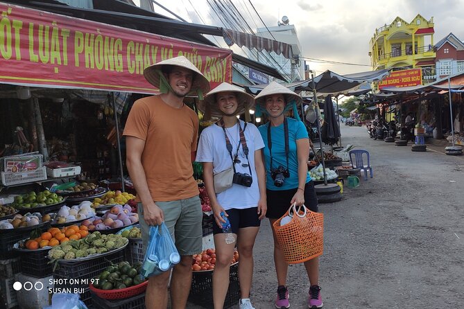 Full-Day Experience in Mekong Cycling and Authentic Home Cooking - Cycling through villages, rice paddies, and coconut farms