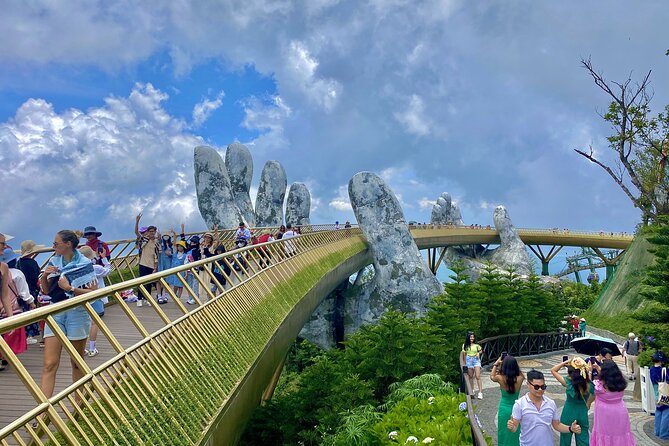 Full-Day Private Tour in Golden Bridge and Ba Na Hills - Walking onto the Golden Bridge