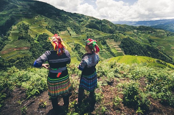 Full Day Private Trekking Mu Cang Chai - Lunch in the mountains