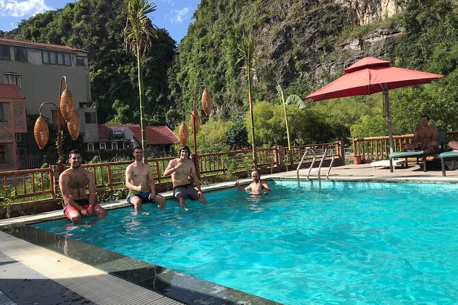 Full-Day Tour Hoa Lu, Tam Coc Boat Trip and Mua Cave - What the $55 price really covers