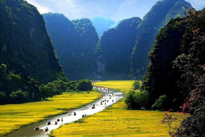 Full-Day Tour Hoa Lu, Tam Coc Boat Trip and Mua Cave - The pace, group size, and comfort tradeoff