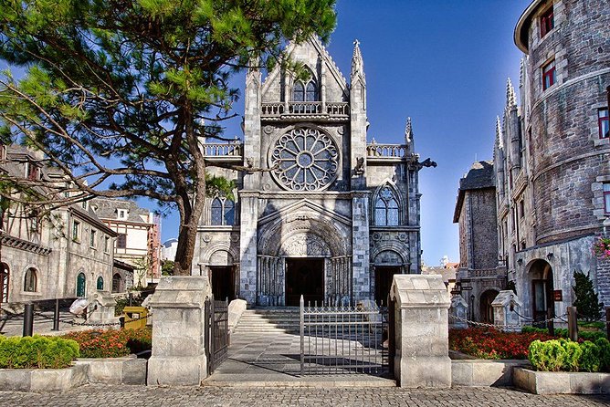 Golden Bridge & Ba Na Hills 1 Day including buffets lunch & 2 ways Cable Car - Second cable car and the French Village