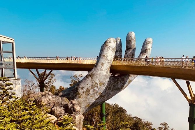 GOLDEN BRIDGE - Guided Tour in the Early Morning to Avoid Crowds - The cable car ride sets the tone