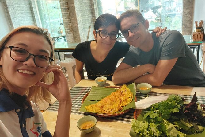 (Group/Individual) HANOI STREET FOOD TOUR - Hoan Kiem Lake gives you a calm beginning