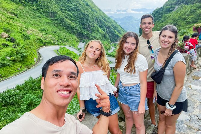 Ha Giang Loop 2D/1N Private Room + Free Dorm Hotel 1N before tour - The Nho Que River viewpoint