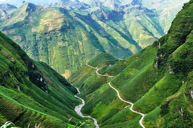 Ha Giang Loop Private Motobike Tour - 4 Days and 3 Nights! - Day 2: Nho Que River and Ma Pi Leng Pass