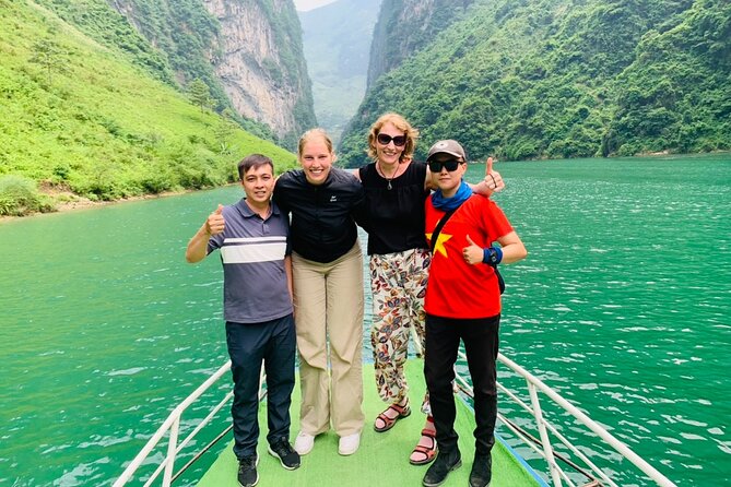 Ha Giang Tour 3-Day-2-Night, English Speaking Guide, Small Group - Ma Pi Leng Pass and the Nho Que River