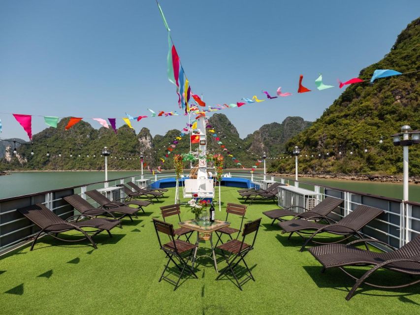 Ha Long: Afternoon Cruise with Lunch, Kayaking, and Swimming - Walking through Sung Sot, the Surprise Cave