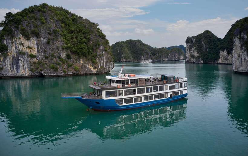Ha Long Bay: 2-Day Tour with La Pandora Boutique Cruise - Kayaking and Swimming Around Ong Cam