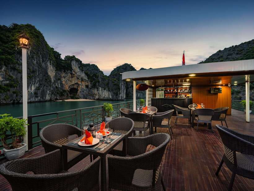 Ha Long Bay: 2-Day Tour with La Pandora Boutique Cruise - What the $129 Price Really Buys