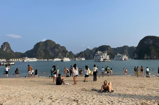 Ha Long Bay Day Cruise From Ha Noi - Luon Cave by kayak or bamboo boat