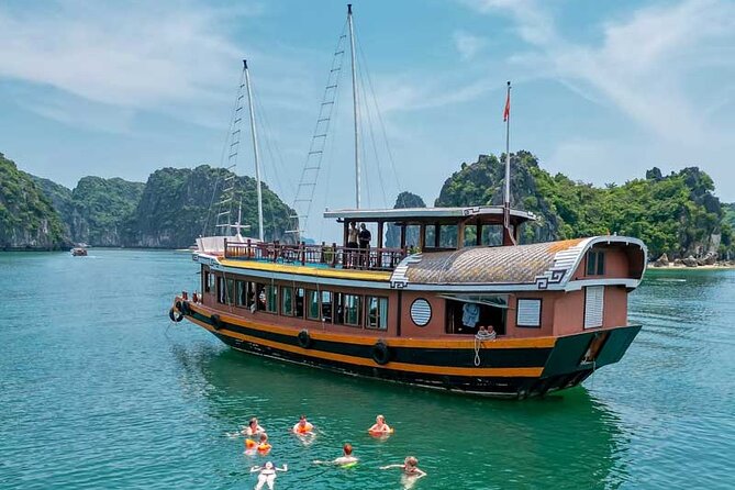 Ha Noi - Cat ba island - Lan Ha Bay - Kayaking 1 Day - Kayaking Through K.A Cave and Bats Cave