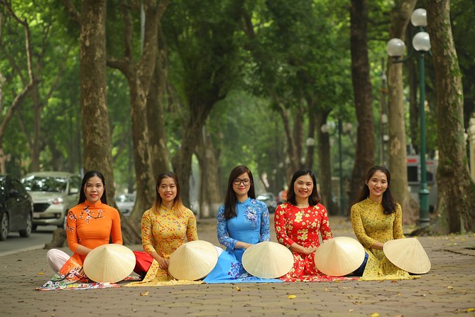 Half-Day Hanoi City Tour by Scooter - The refreshment stop and local flavor