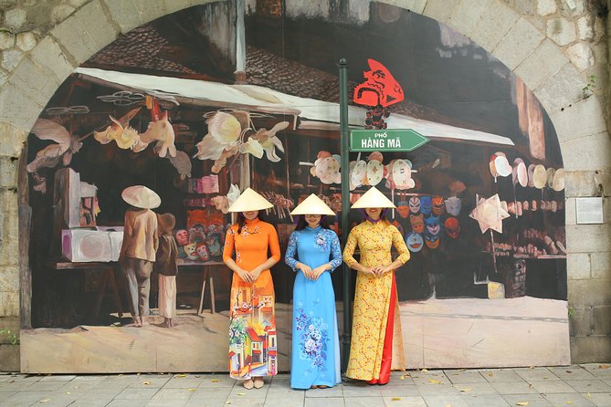 Half-Day Hanoi City Tour by Scooter - Spending an hour at the Temple of Literature