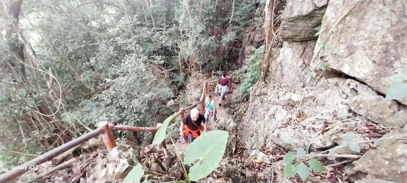 Half Day Hiking to Cat Ba National Park with a Guide - Quan Y Cave, the wartime hospital