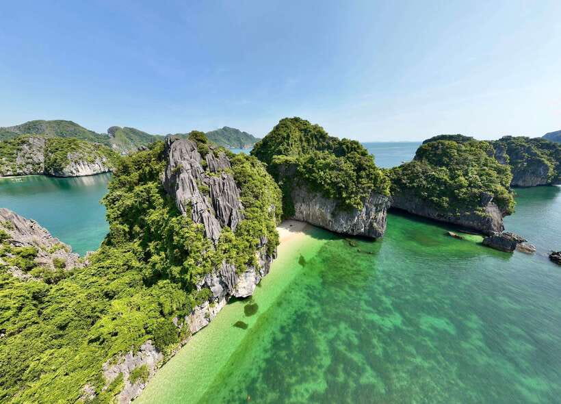 Half day Lan Ha Bay excursion ( 4 hours ): Kayaking, Snorkel - Kayaking through Cai Beo Floating Village