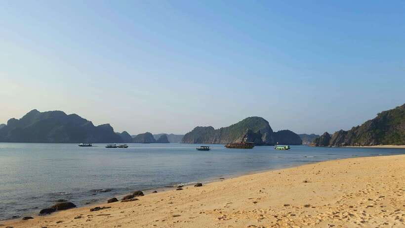Half day Lan Ha Bay excursion ( 4 hours ): Kayaking, Snorkel - Morning or afternoon: which should you choose?