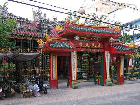 Half Day - Saigon Off-the-Beaten-Path - City Cycling Tour - Why a bicycle works so well in Ho Chi Minh City