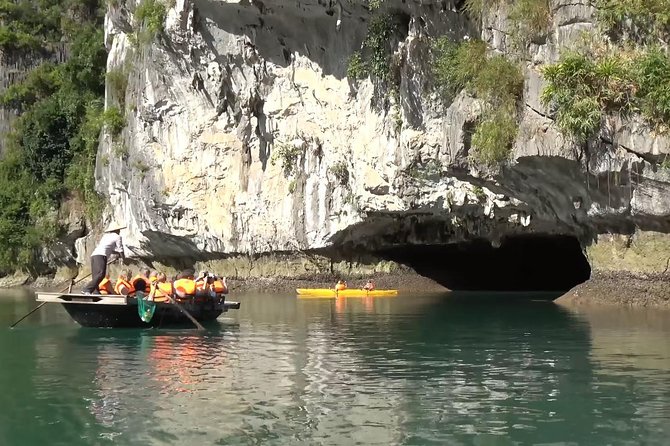 Halong 6 hours Boat tour with Cave, Kayak, lunch, transfer high-way from Hanoi - The Hanoi pickup and highway ride