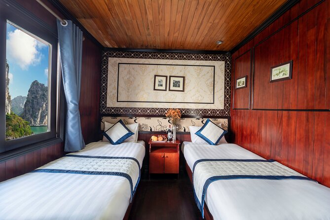 Halong Bay 2 Days 1 Night Traditional Boat - Meals that keep the schedule simple