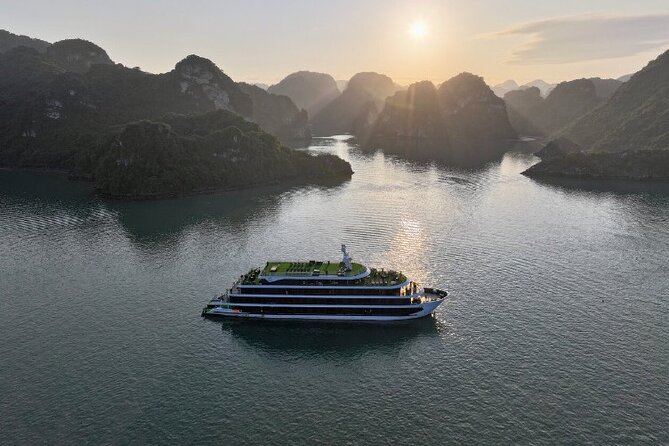 Halong Bay 2D1N Cruise multi options, transfer, swim and kayaking - Why an Overnight Cruise Makes Sense