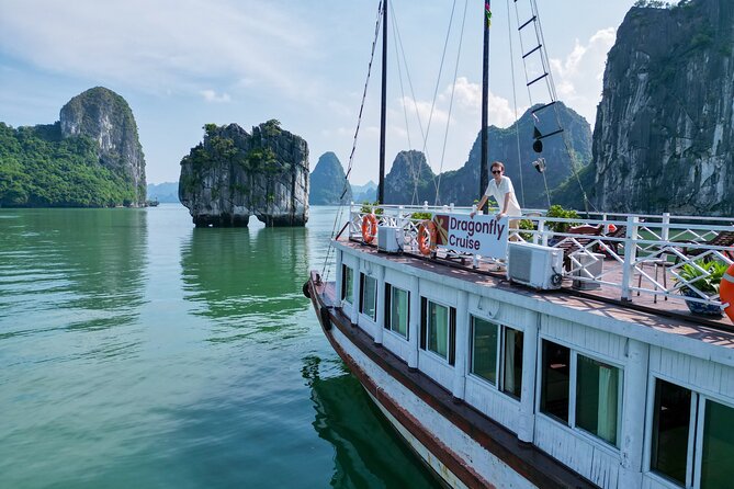 Halong Bay Day Tour Islands, Cave, Kayak. Lunch. All inclusive - Cruising among Ha Long Bay’s limestone towers
