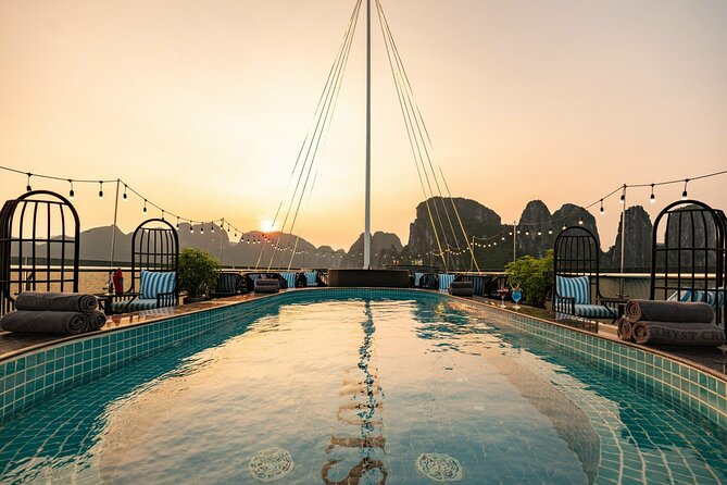 Halong Bay Day Tour With Sunlight Luxury Cruise With Transfer - Ti Top Island and the view from the hillside