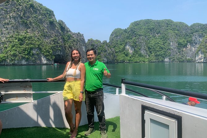 Halong Bay Full Day With 5 Star Cruise - Buffet Lunch - Tuan Chau Harbor and the first hours on the water