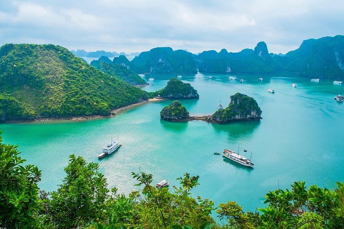 Halong Bay Full Day with All-Inclusive - Titov Island for beach time and views