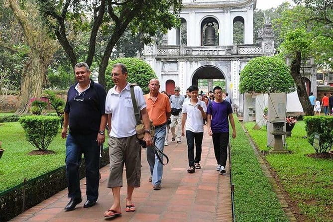 Halong Bay Full Day with All-Inclusive - The six-hour bay schedule and its limits