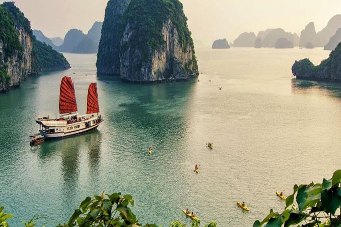 Halong Bay Full Day with Kayaking, Hiking viewpoint, Cave - Deluxe To Luxury - Kayaking or bamboo boat: choose your pace