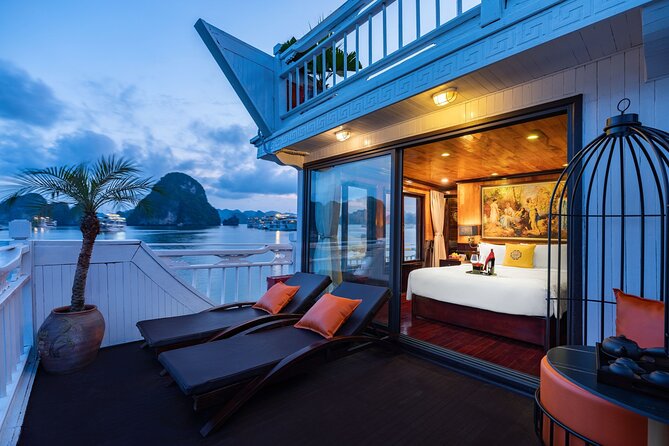 Halong Bay - Hera Luxury Day Cruise 7.5 Hours - Dark and Bright Caves by kayak or bamboo boat