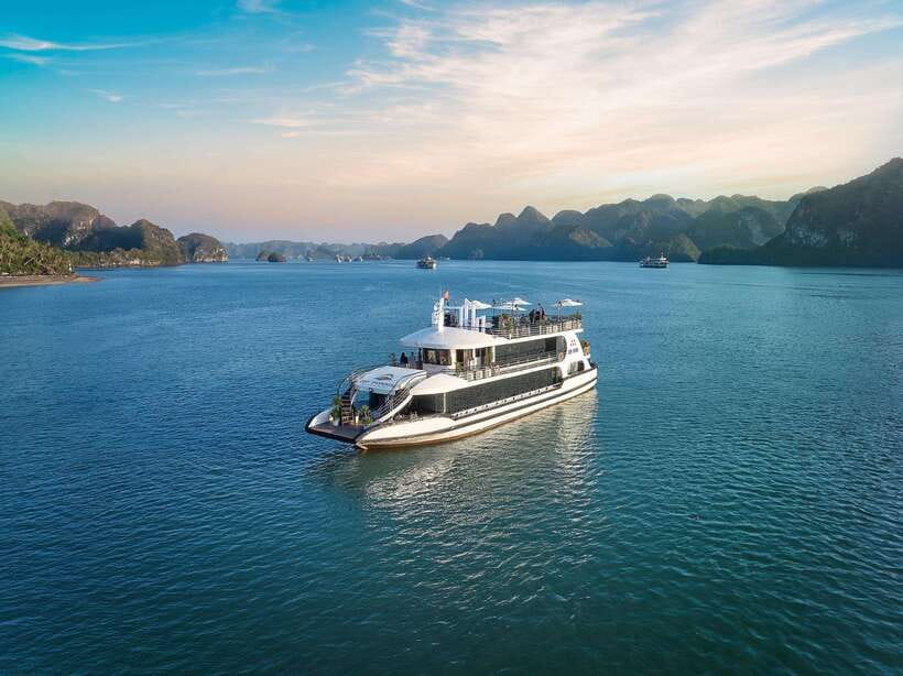 Halong Bay: Luxury Day Cruise with Buffet, Kayak, Swim - Key details before you book