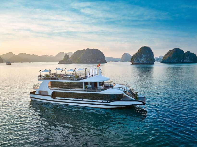 Halong Bay: Luxury Day Cruise with Buffet, Kayak, Swim - Getting settled aboard the six-hour cruise