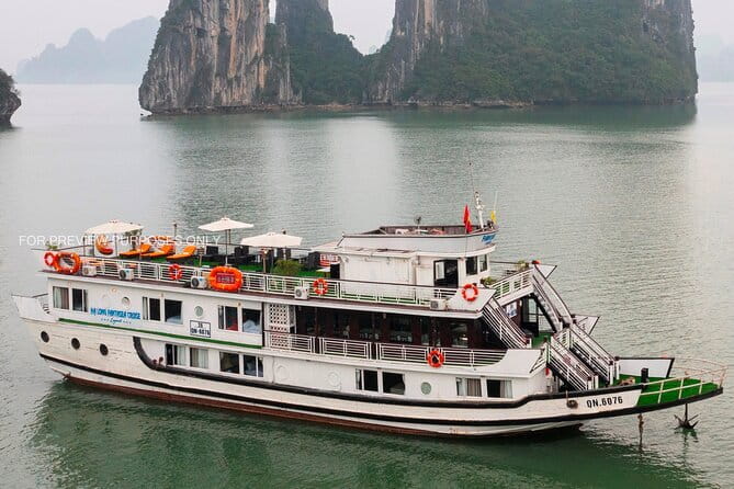 HALONG BAY LUXURY IRIS CRUISE DAY TRIP-BEST SELLER: Kayak, Music - Who will enjoy this cruise most