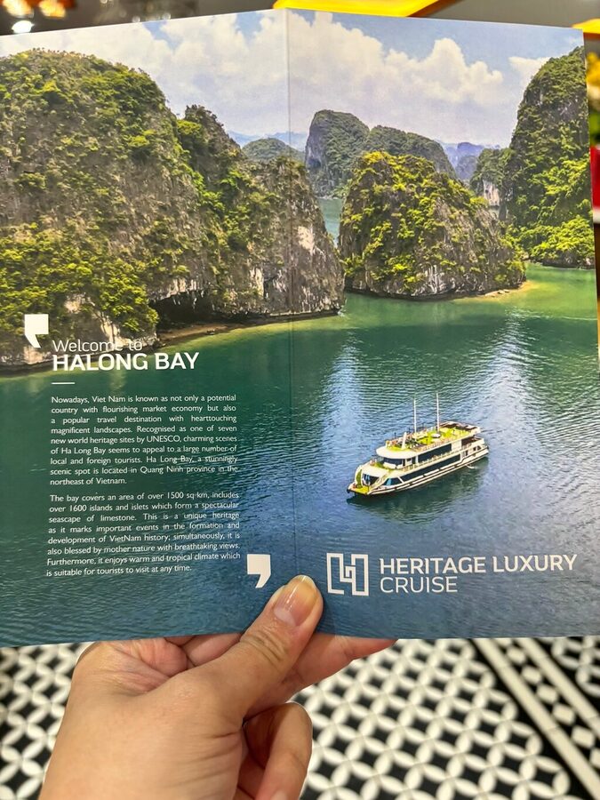 Halong Heritage Luxury Day Cruise-Buffet lunch&Limousine transfer - Luon Cave by kayak or bamboo boat