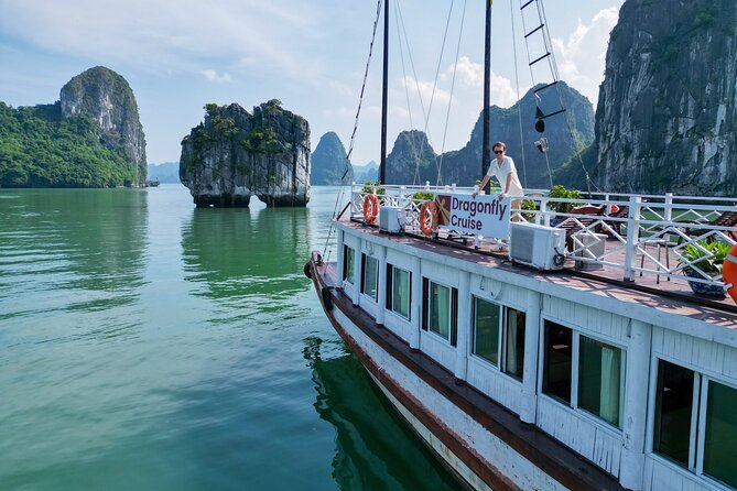 Halong Islands, Caves, Kayak, Lunch Day Tour w Dragonfly Cruise - Ba Hang, the active part of the cruise