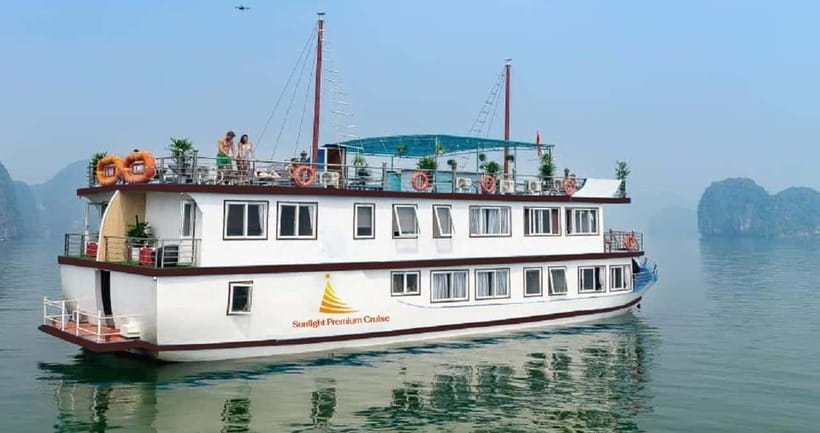 Hanoi: 2-Day Ha Long and Lan Ha Bay Cruise with Kayaking - The overnight cabin and what to expect