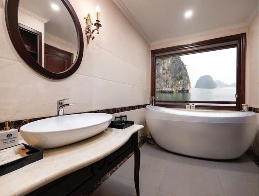 Hanoi: 2-Day Ha Long & Lan Ha Bay 5-Star Boat with Balcony - Brunch, checkout, and the road back to Hanoi