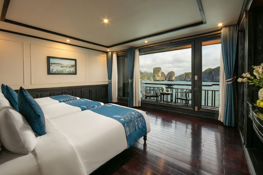 Hanoi: 2-Day Halong & Lan Ha Bay 5-Star Cruise with Balcony - Spring rolls, seafood, and squid fishing after dark