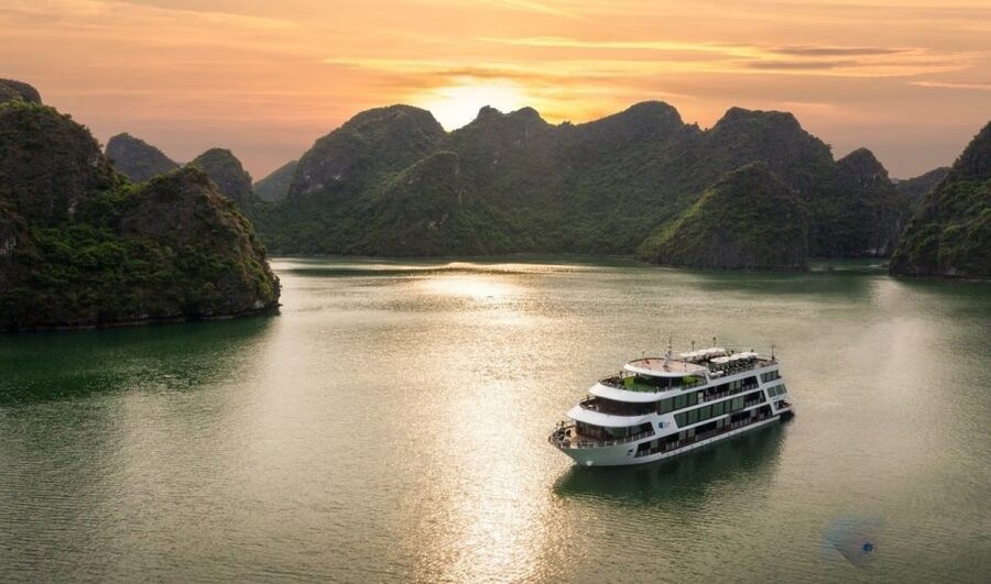 Hanoi: 3-Day Ha Long/Lan Ha Bay Cruise with Private Balcony - Key points at a glance