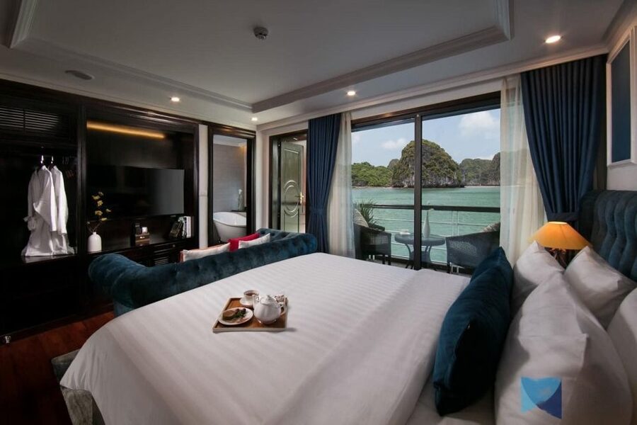 Hanoi: 3-Day Ninh Binh, Ha Long, & Lan Ha Bay 5-Star Cruise - Guides, communication, and group logistics