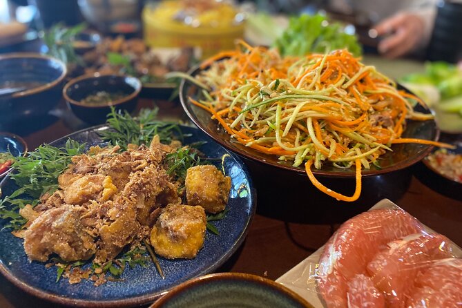 Hanoi: 7 Tasting Street Food Walking Tour and Train Street - The guides make or break the evening