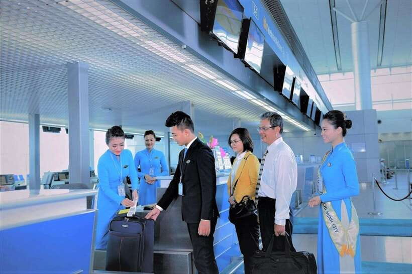 Hanoi Airport: Premium Fast Track Immigration Assistance - From the passenger bridge to immigration