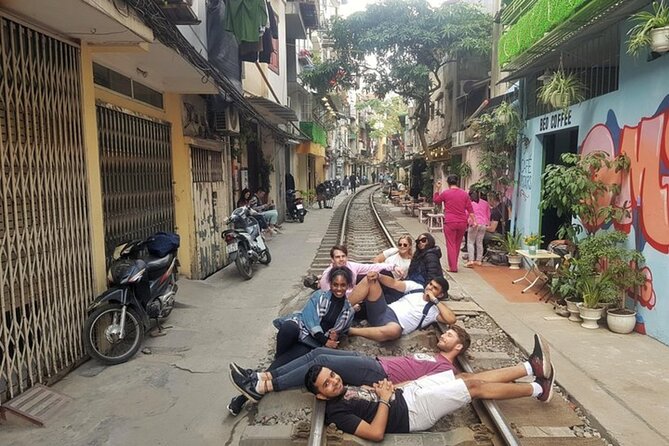 Hanoi All-In-One Tour: Highlights & Train Street & Culture & Fun - Tea, Snacks, and a Glimpse of Ordinary Life