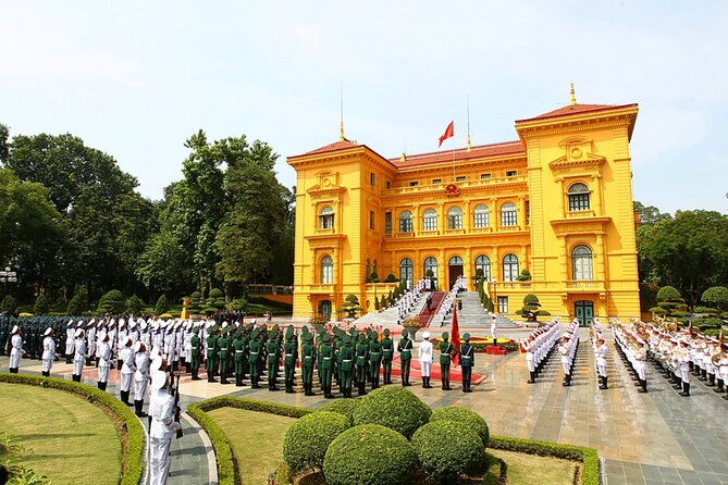 Hanoi All-In-One Tour: Highlights & Train Street & Culture & Fun - Ly Thai To Park and Hoan Kiem Lake