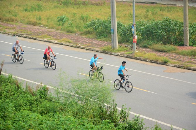 Hanoi Bicycle Tours: Half Day Bicycle Tours Hanoi Countryside - Along the Red River Toward Dong Anh