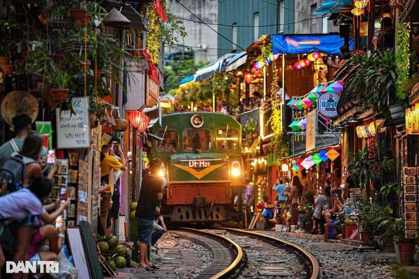 Hanoi City Half Day - The City Contains Cultural Beauty - Why the private car and guide make a difference