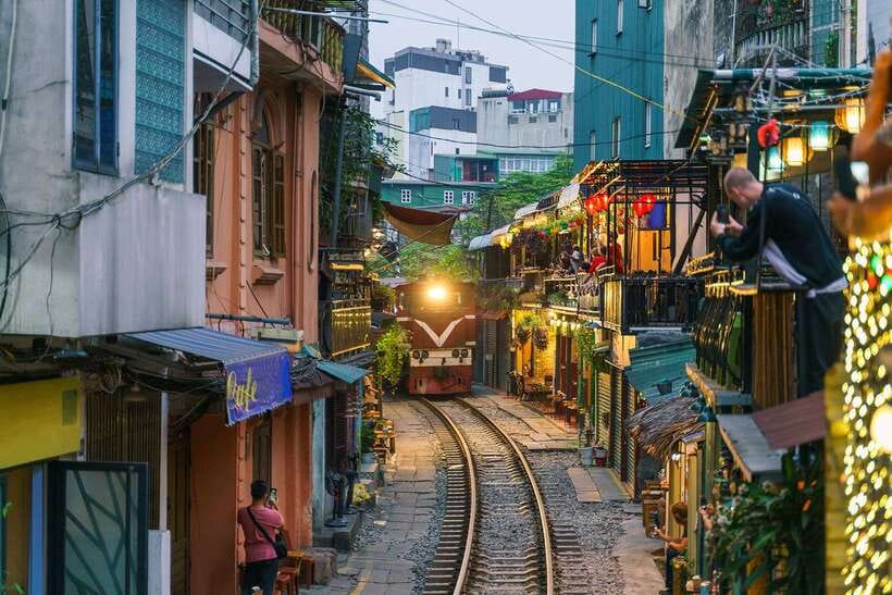 Hanoi: City Highlights Tour with Train Street & Hidden Gems - Ma May Ancient House and the old residential Hanoi