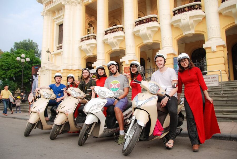 Hanoi: City Sightseeing Motorbike Tour - Why a motorbike is a smart way to see Hanoi